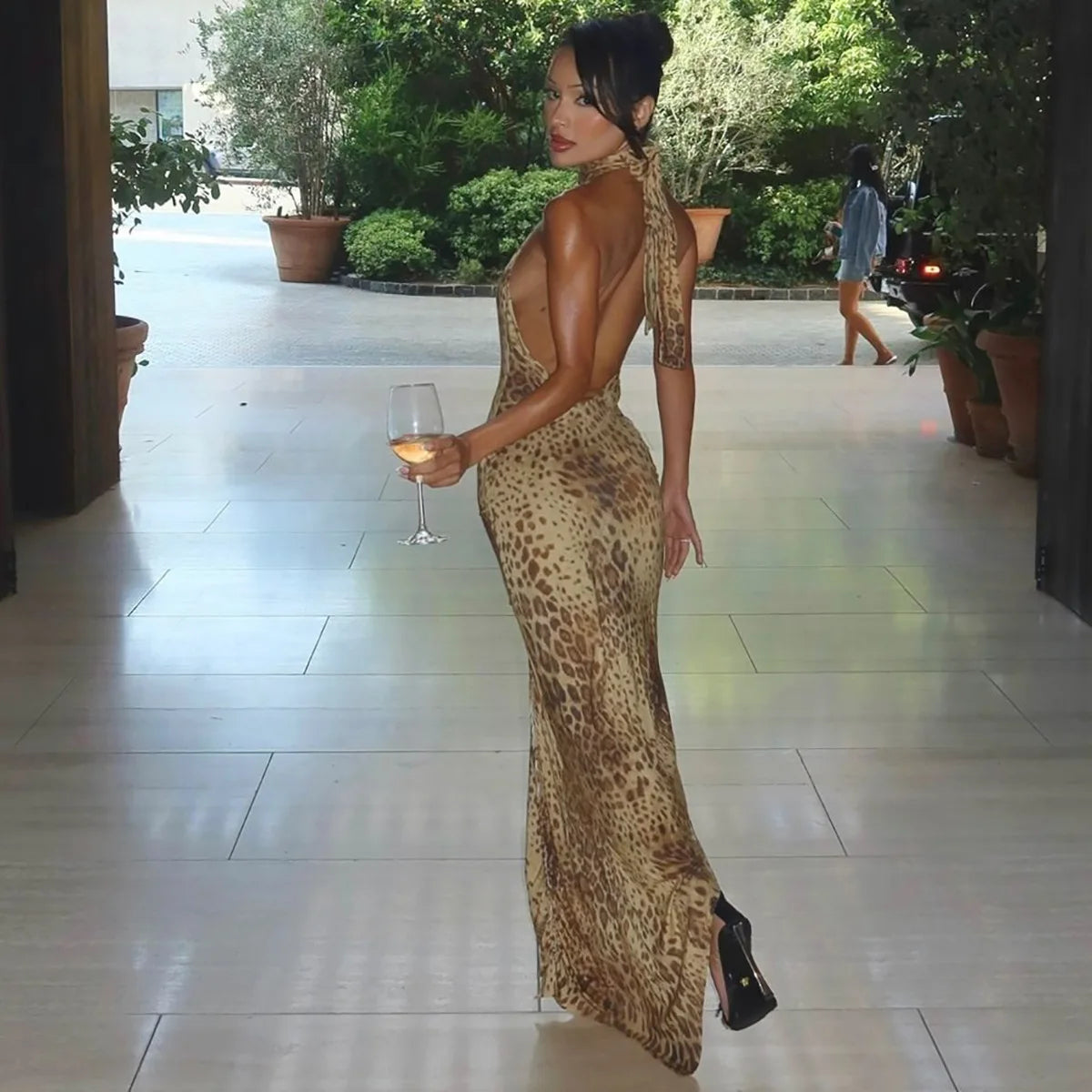 SAFIYA Dress – Backless Leopard Maxi