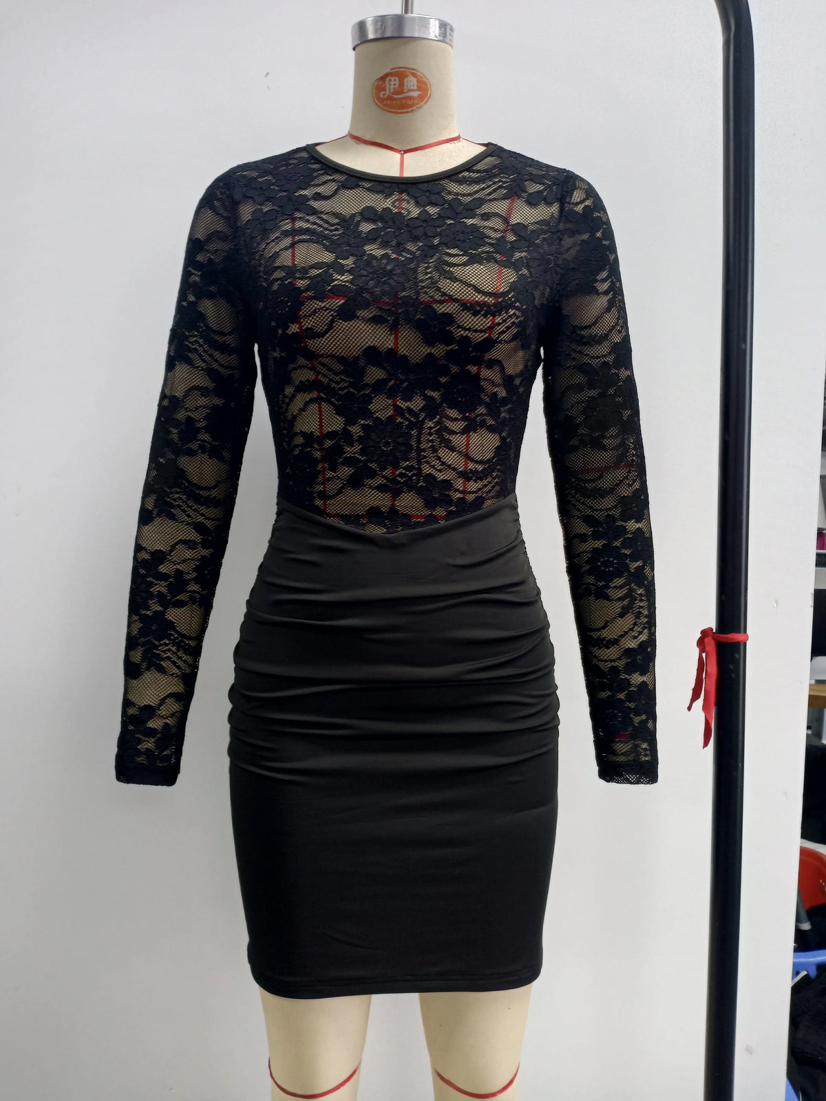 NOCTÉA Dress – Long Sleeve Lace Mini