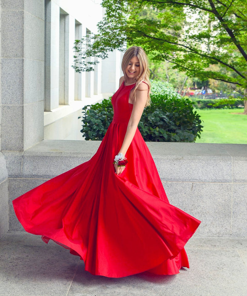 ZIARA grille 15 - Robe rouge